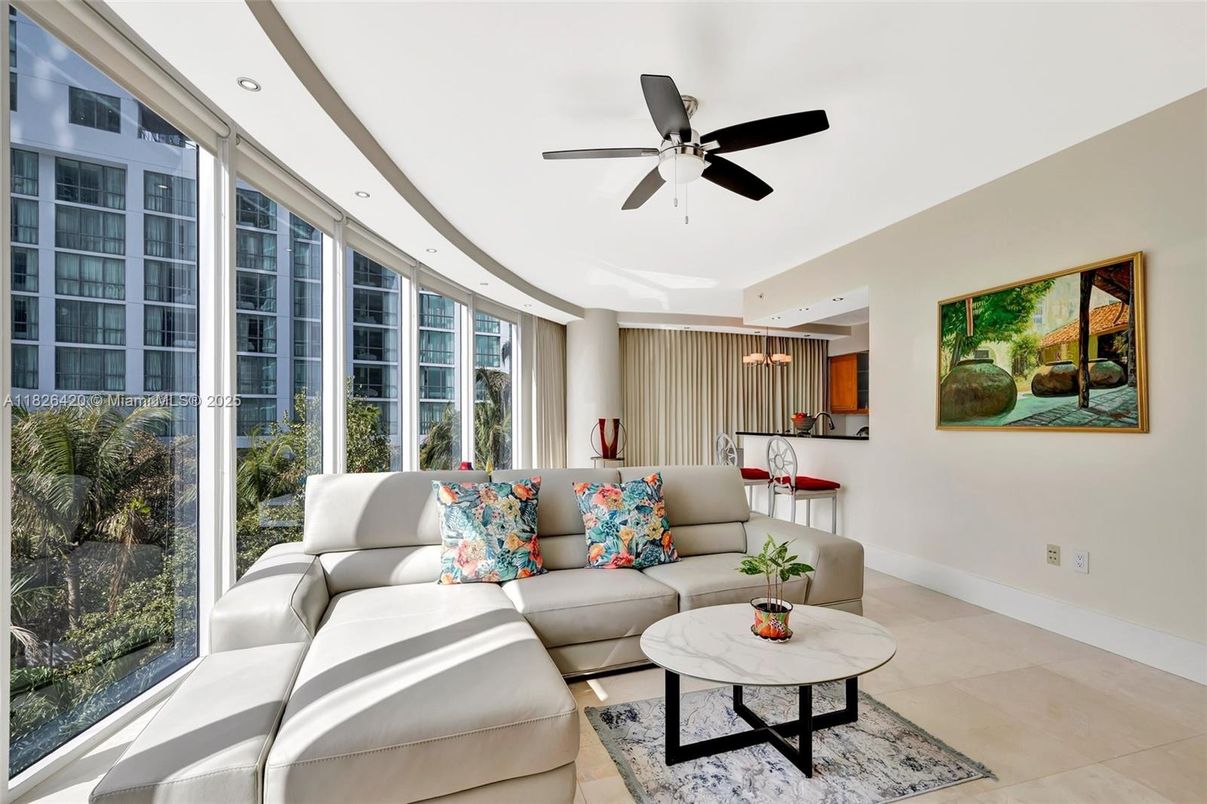 Interior, Living room, Pendant Lights, Recessed Lighting