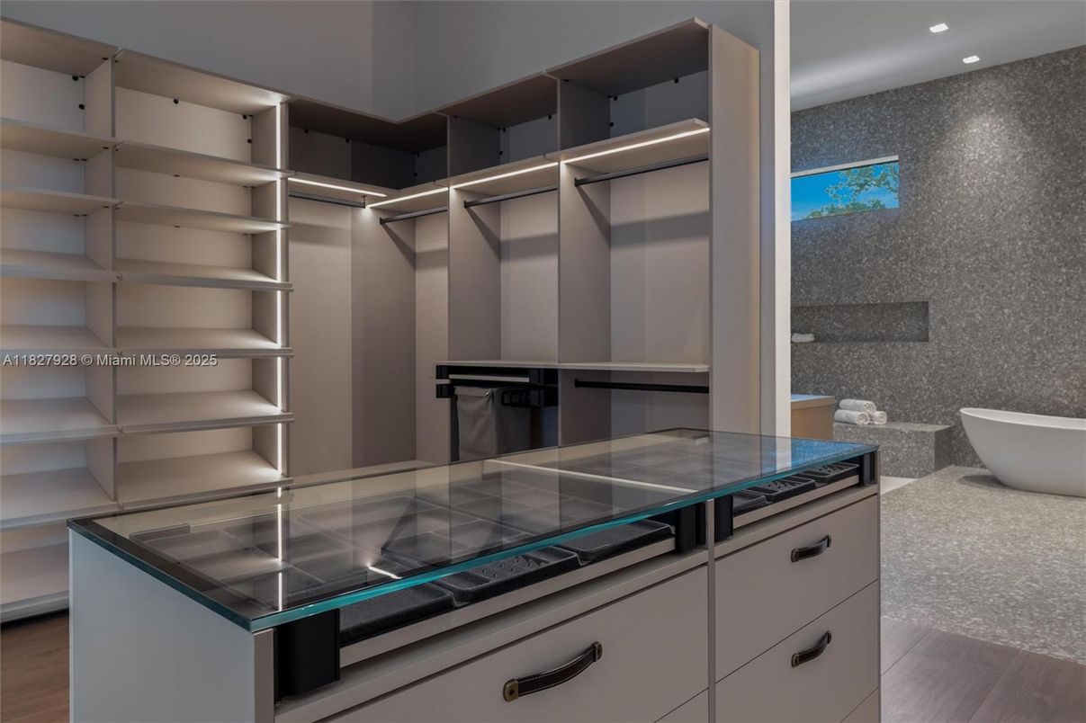 Interior, Recessed Lighting, Walk-in Closets