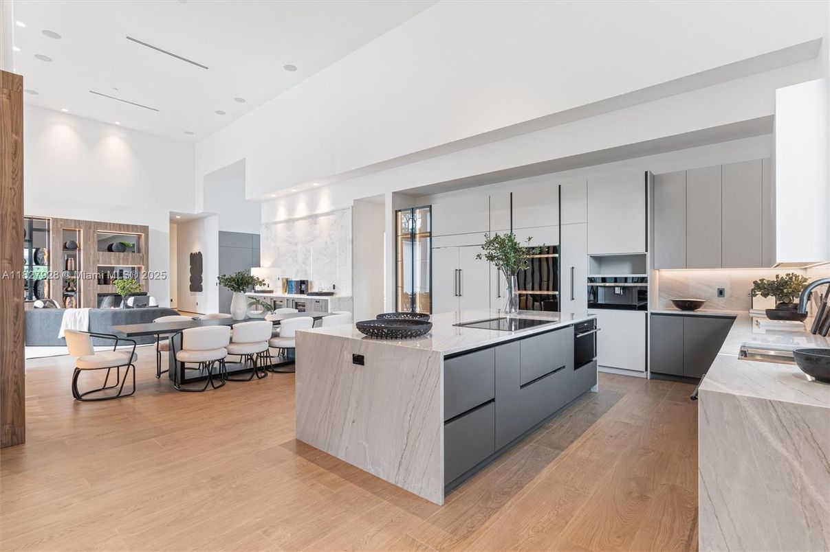 Dining room, Interior, Kitchen, Recessed Lighting, Stainless Steel Appliances, Wood Texture Flooring
