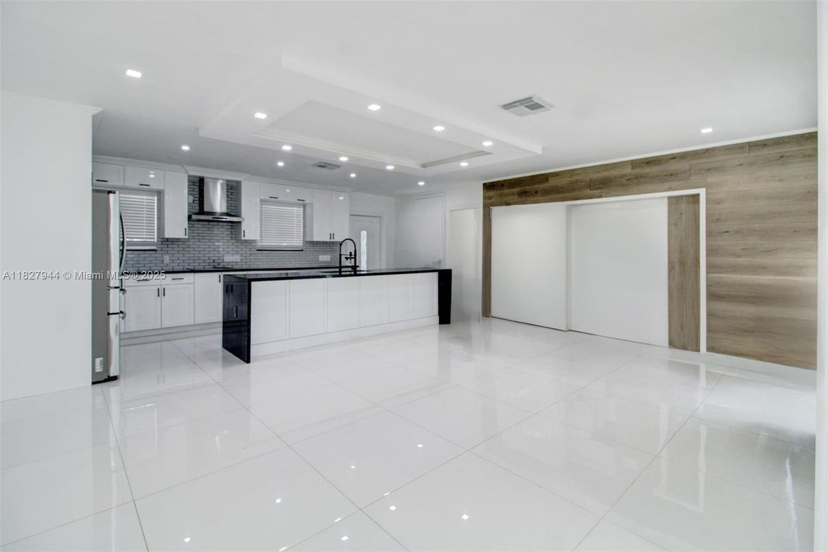 Interior, Kitchen, Recessed Lighting