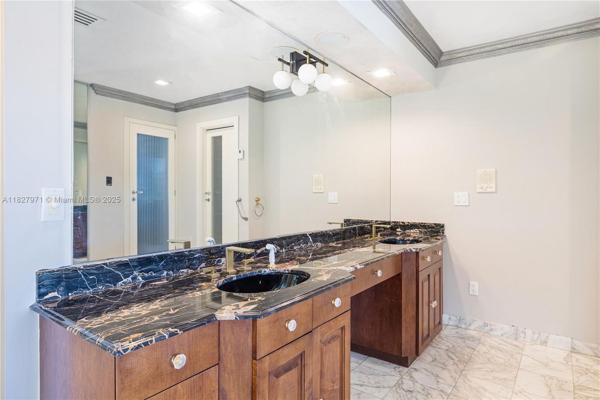 Bathroom, Dual Sink Vanities, Interior, Marble, Recessed Lighting