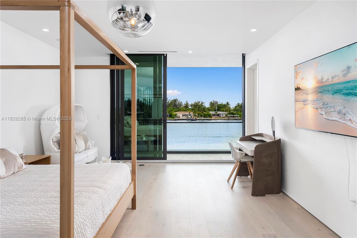 Bedroom, Interior, Recessed Lighting, Water, Wood Texture Flooring