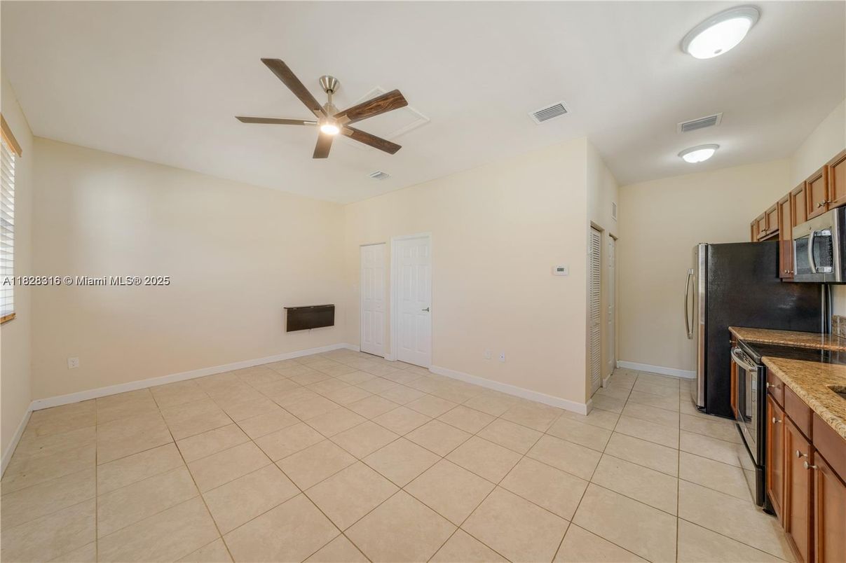 Empty room, Interior, Kitchen