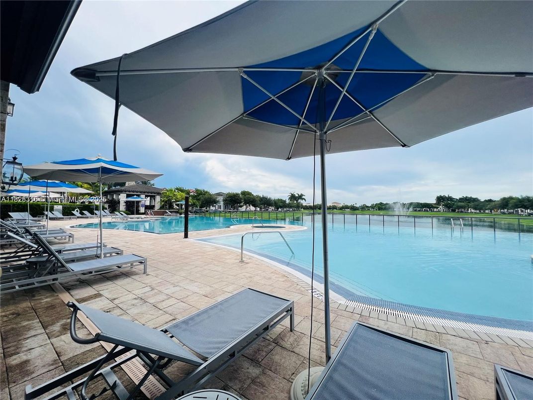 Exterior, Pool, Water