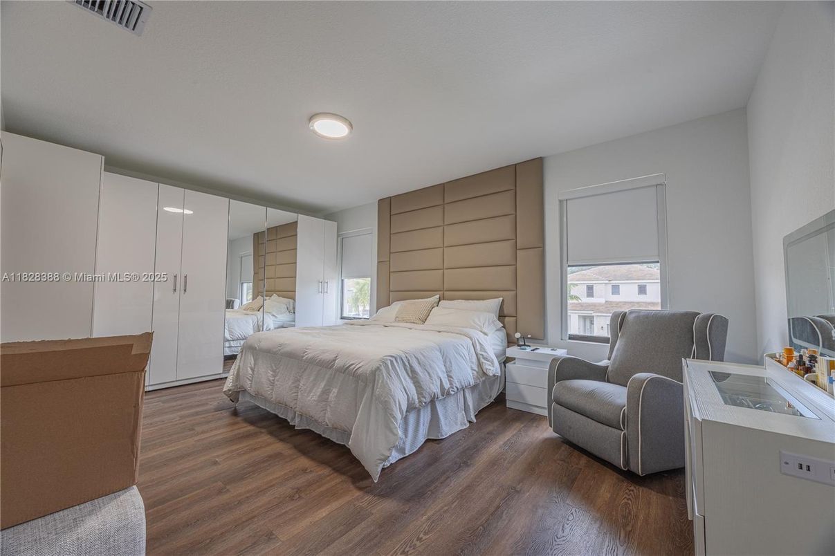 Bedroom, Interior, Wood Texture Flooring