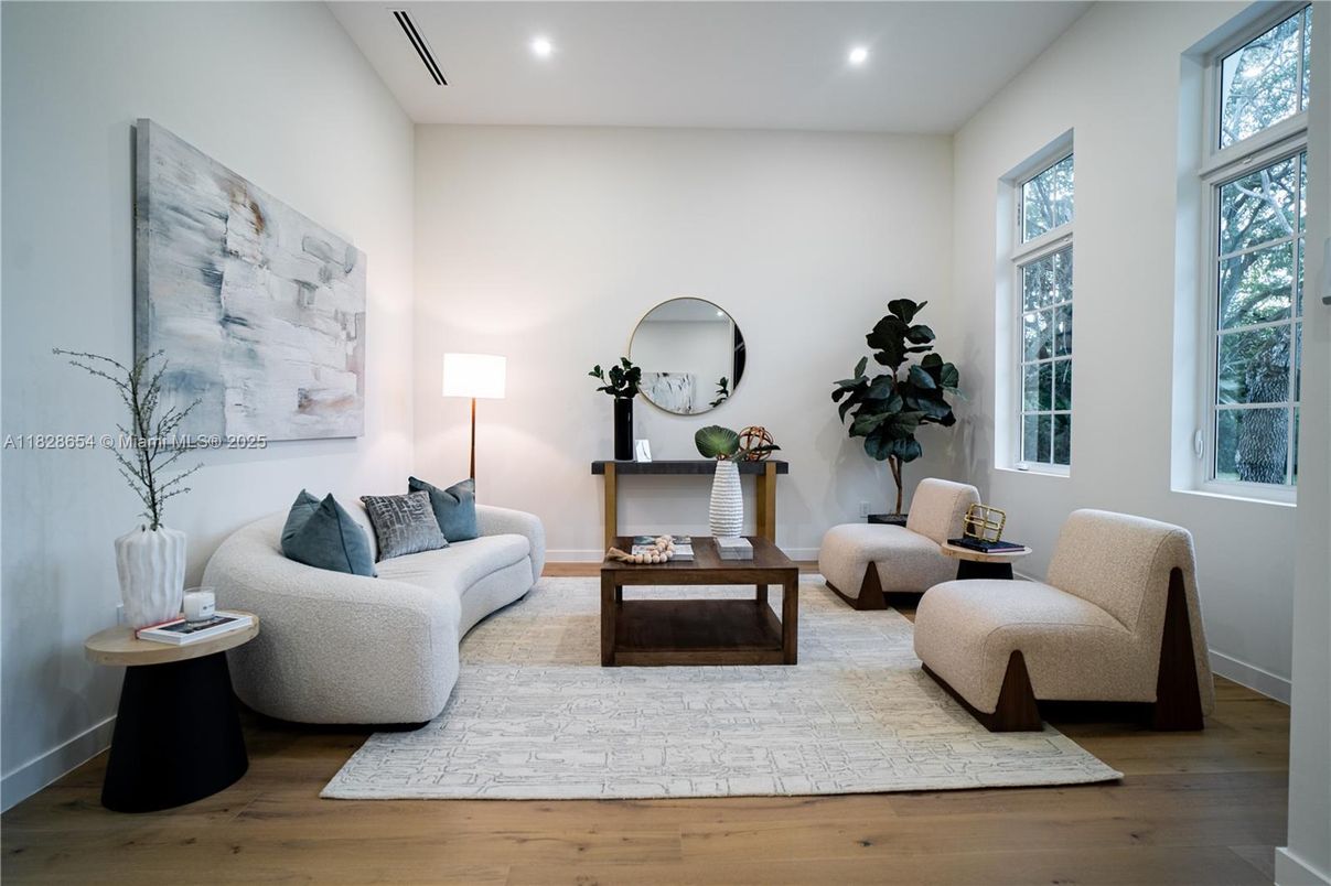 Interior, Living room, Recessed Lighting, Wood Texture Flooring