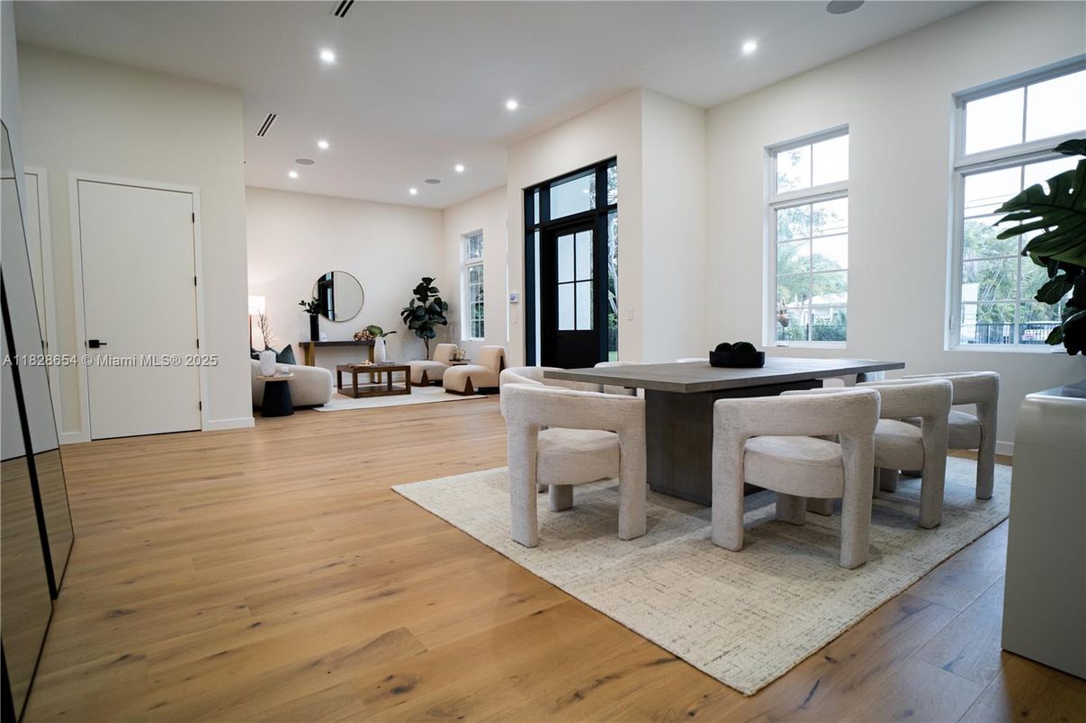 Dining room, Interior, Living room, Recessed Lighting, Wood Texture Flooring