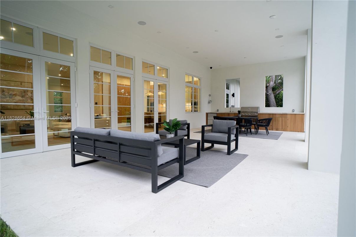 Dining room, Exterior, Interior, Living room, Recessed Lighting