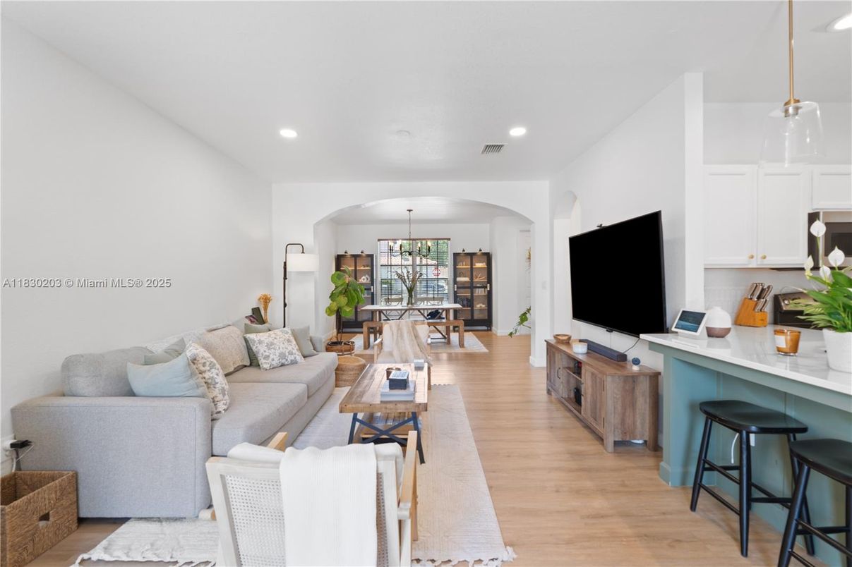 Dining room, Interior, Kitchen, Living room, Pendant Lights, Recessed Lighting, Wood Texture Flooring
