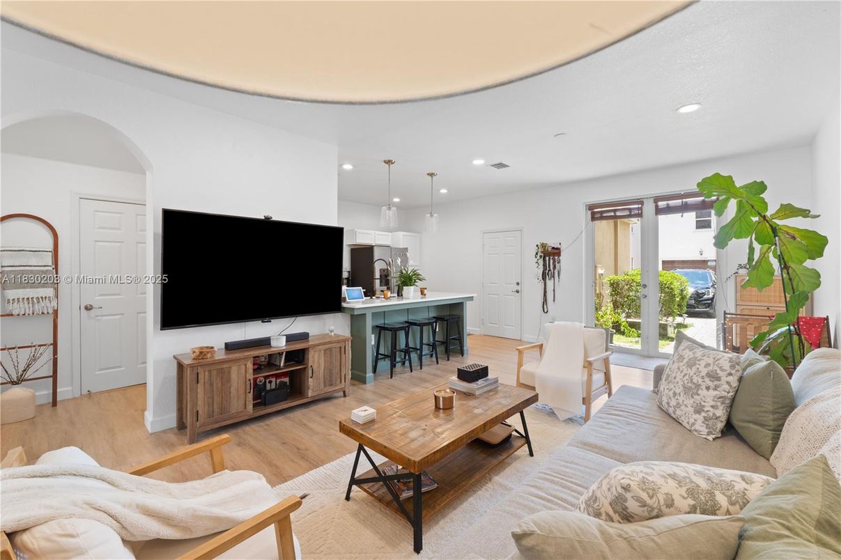 Interior, Kitchen, Living room, Pendant Lights, Recessed Lighting, Wood Texture Flooring