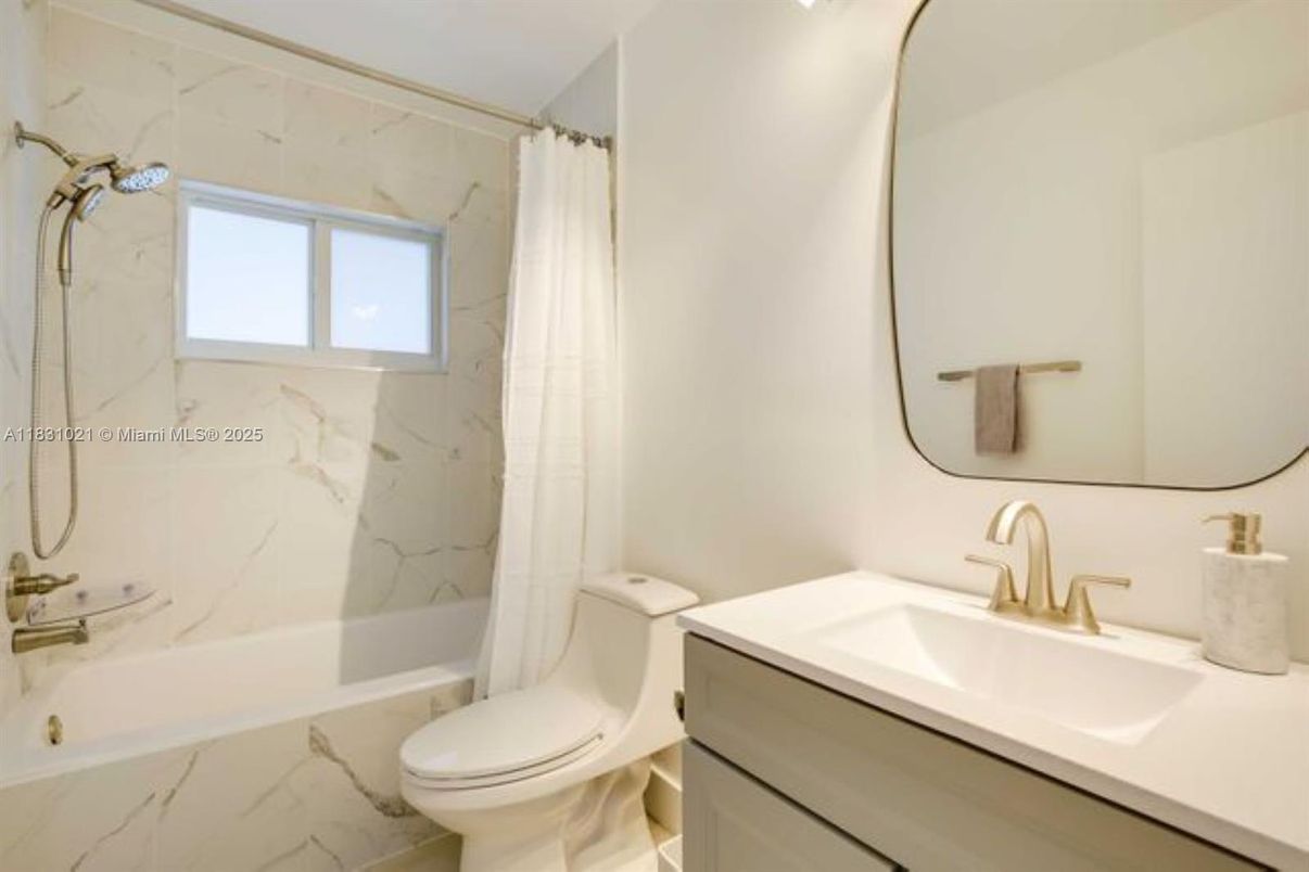 Bathroom, Interior, Marble, Marble Walls