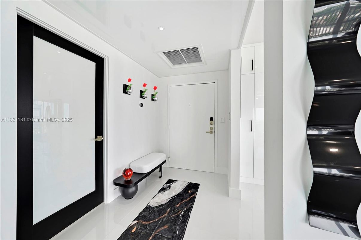 Interior, Recessed Lighting