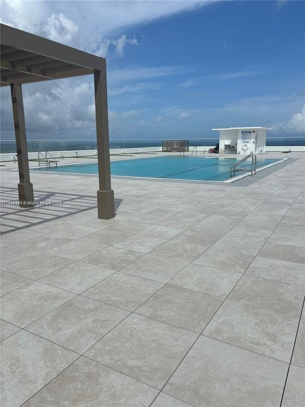 Exterior, Pool, Water