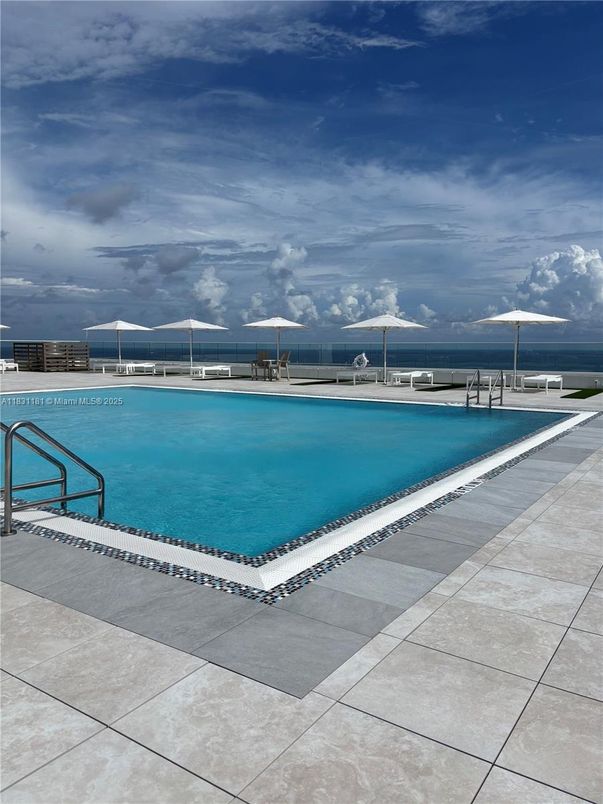 Exterior, Pool, Water