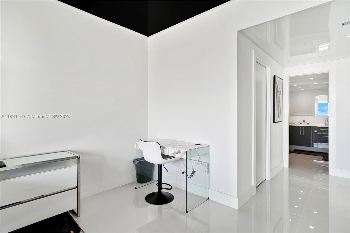 Interior, Recessed Lighting, Water