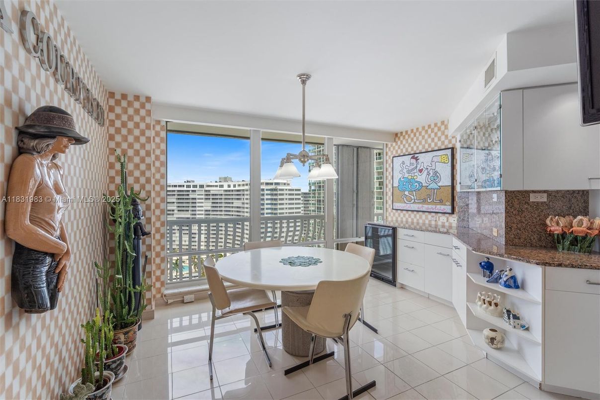 Dining room, Interior, Pendant Lights, Water