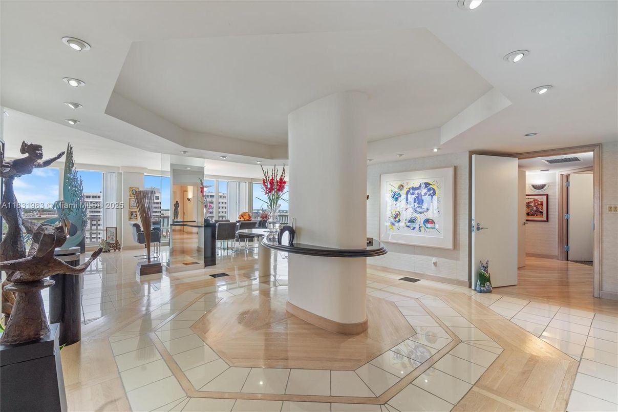 Interior, Recessed Lighting