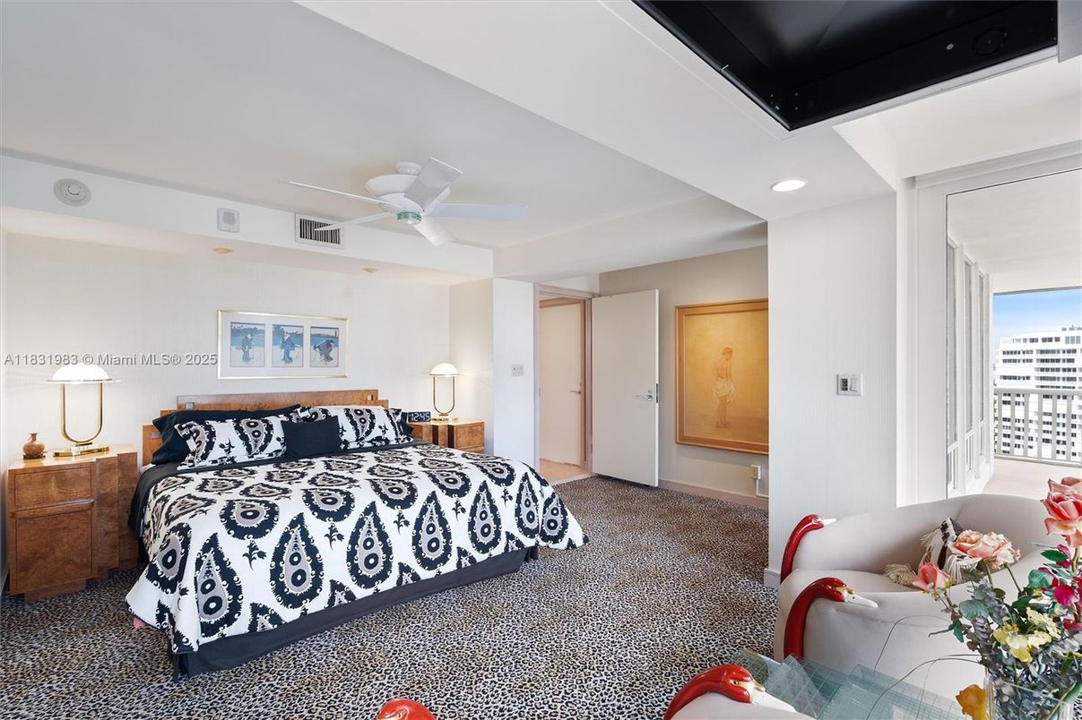 Bedroom, Interior, Recessed Lighting