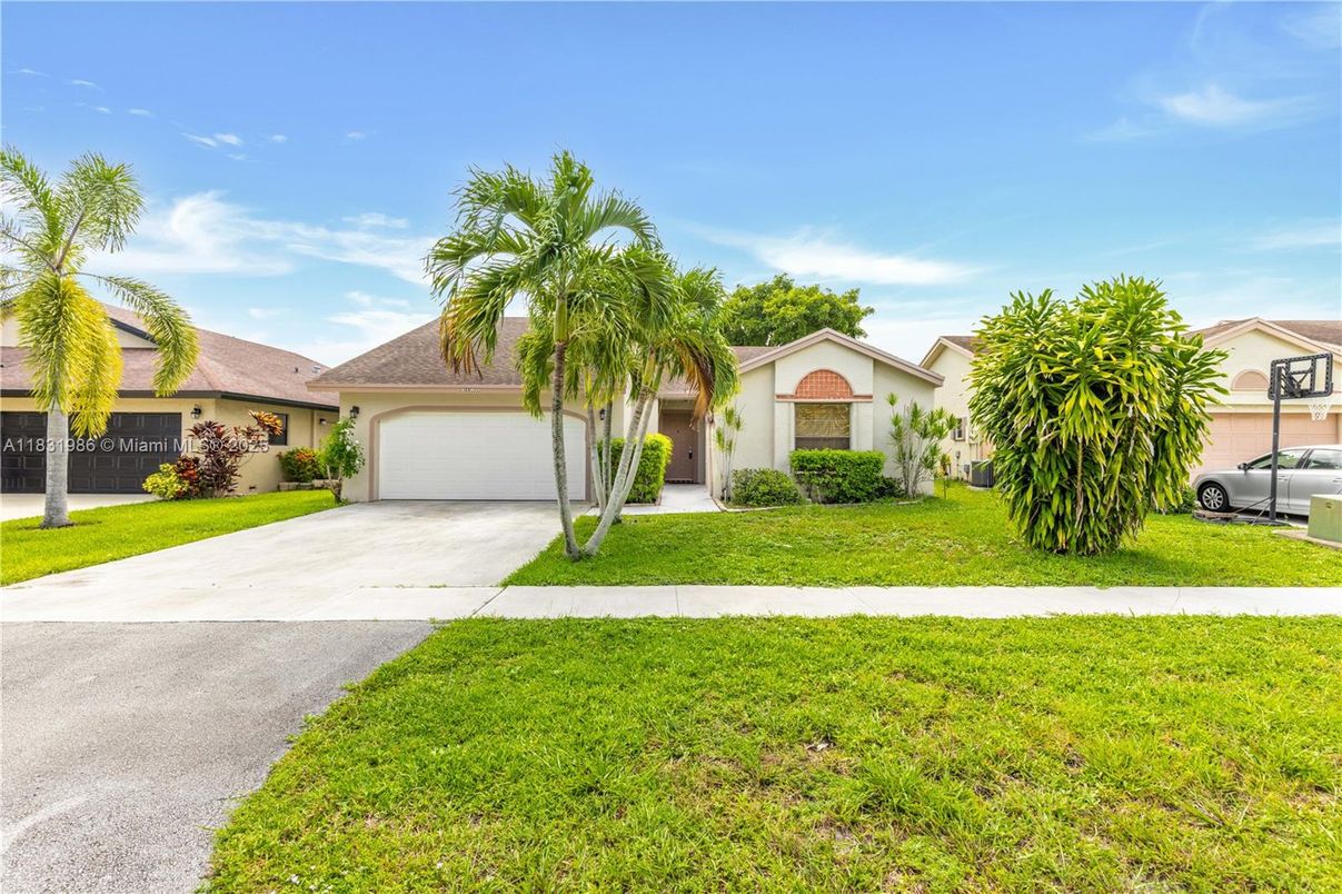 Attached, Backyard, Exterior, Facade, Ranch