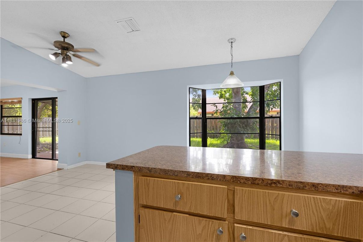 Interior, Pendant Lights, Wood Texture Flooring