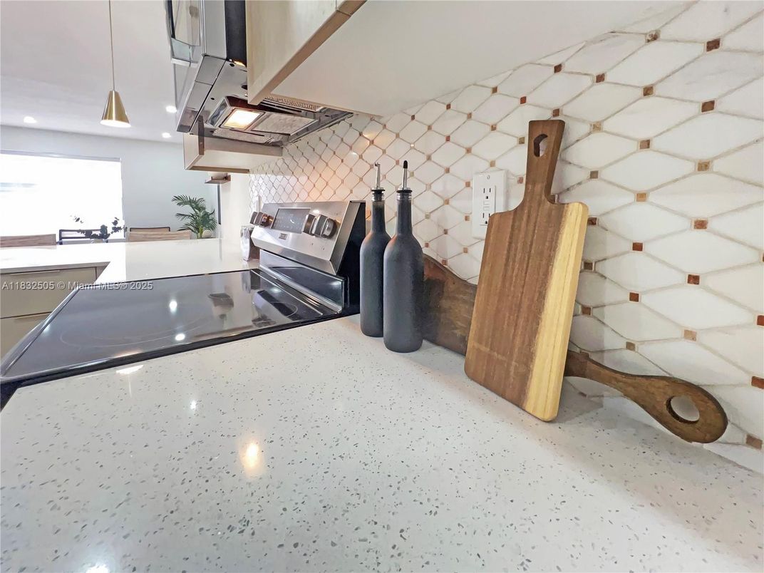 Interior, Kitchen, Pendant Lights, Recessed Lighting