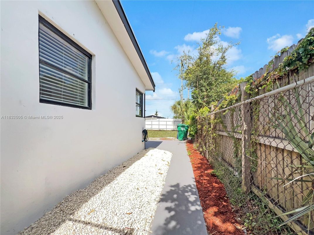 Backyard, Exterior