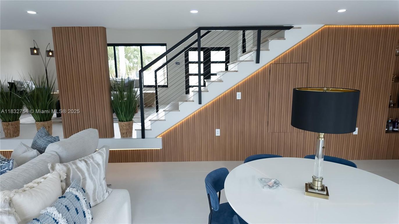 Dining room, Interior, Living room, Recessed Lighting