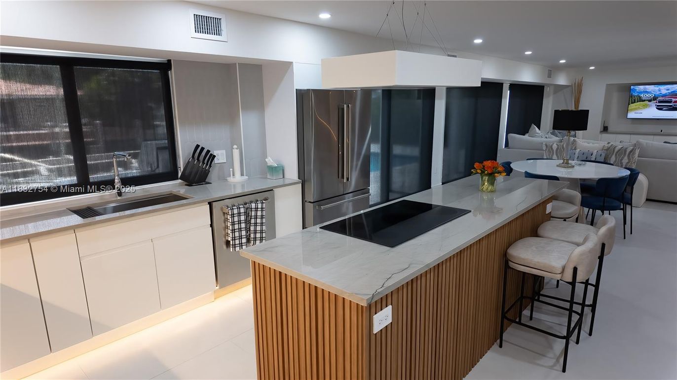Dining room, Interior, Kitchen, Living room, Recessed Lighting