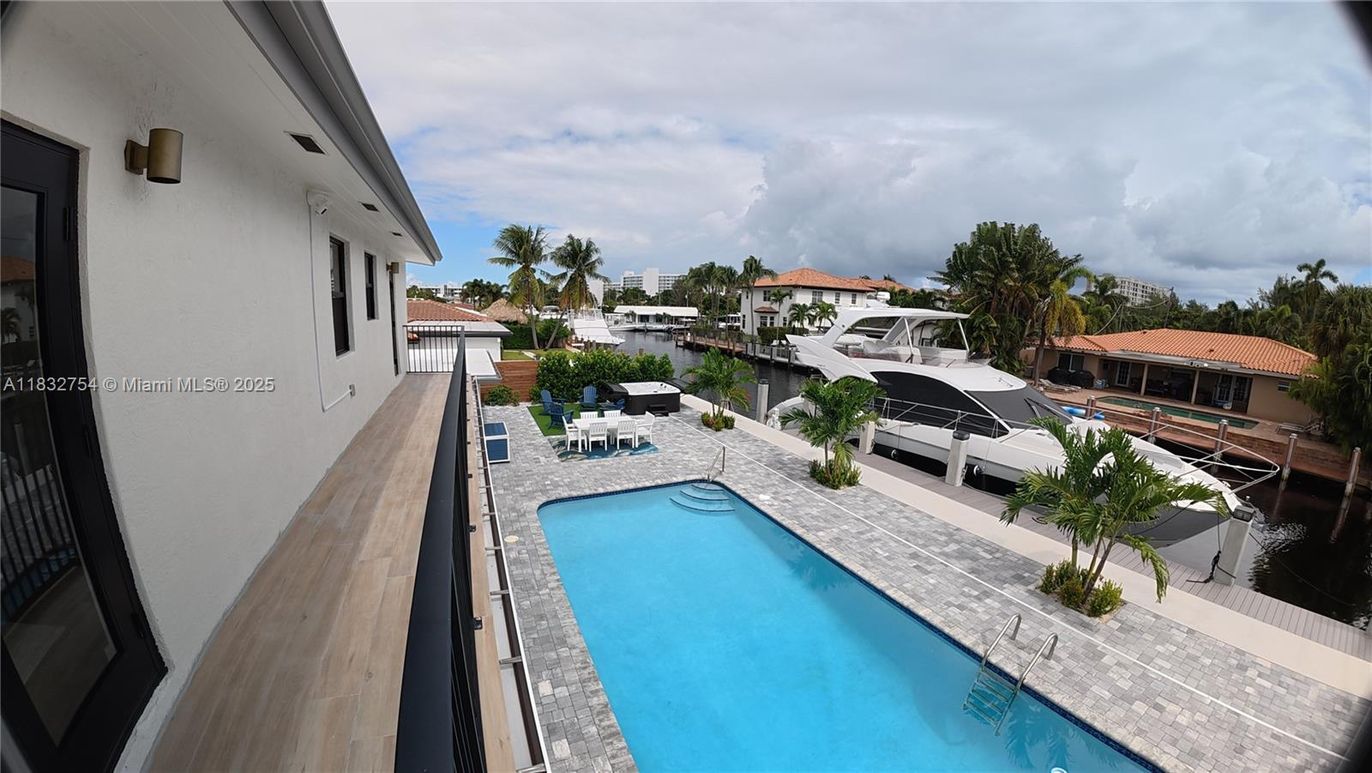 Exterior, Pool, Water