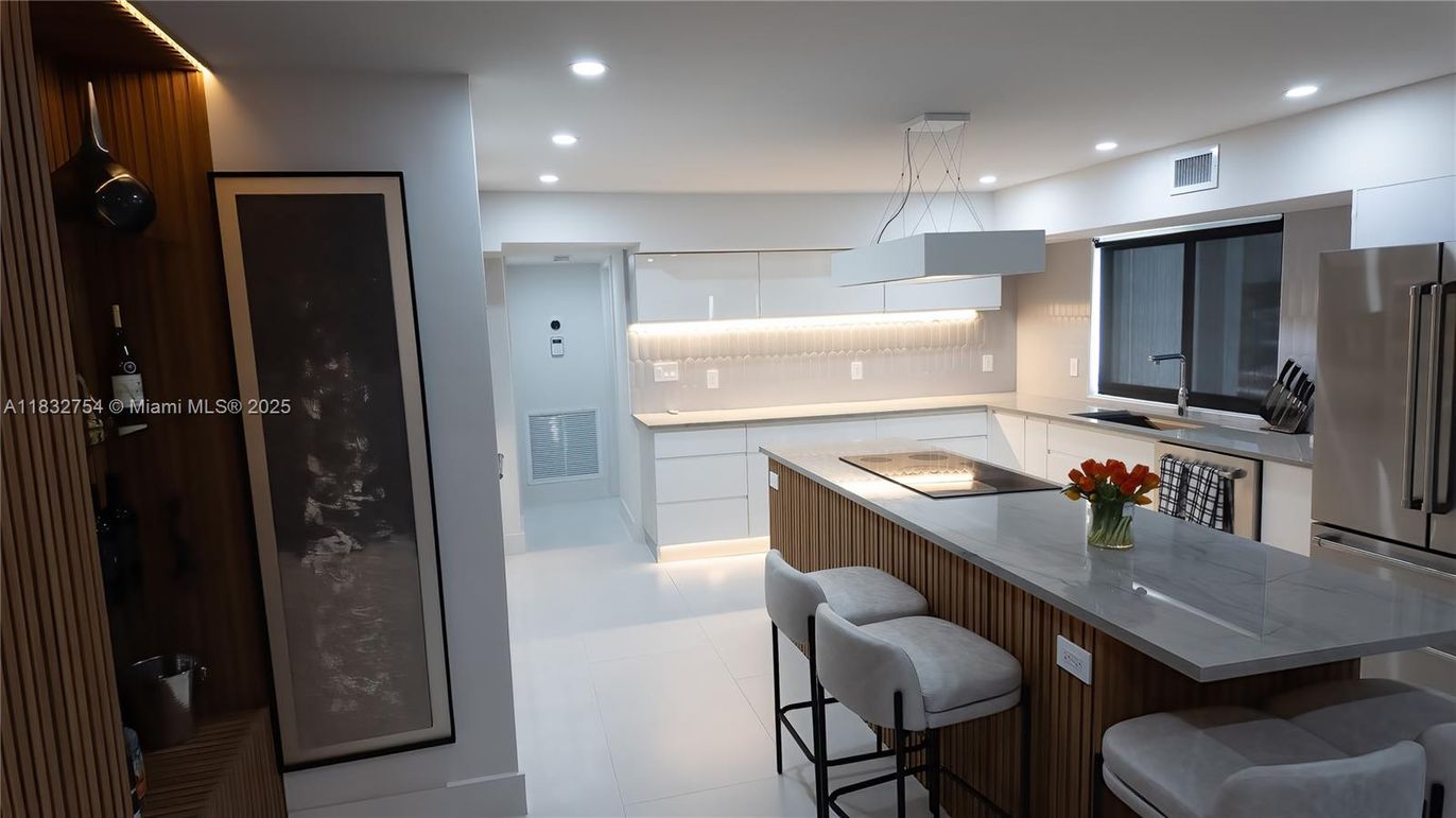 Interior, Kitchen, Pendant Lights, Recessed Lighting
