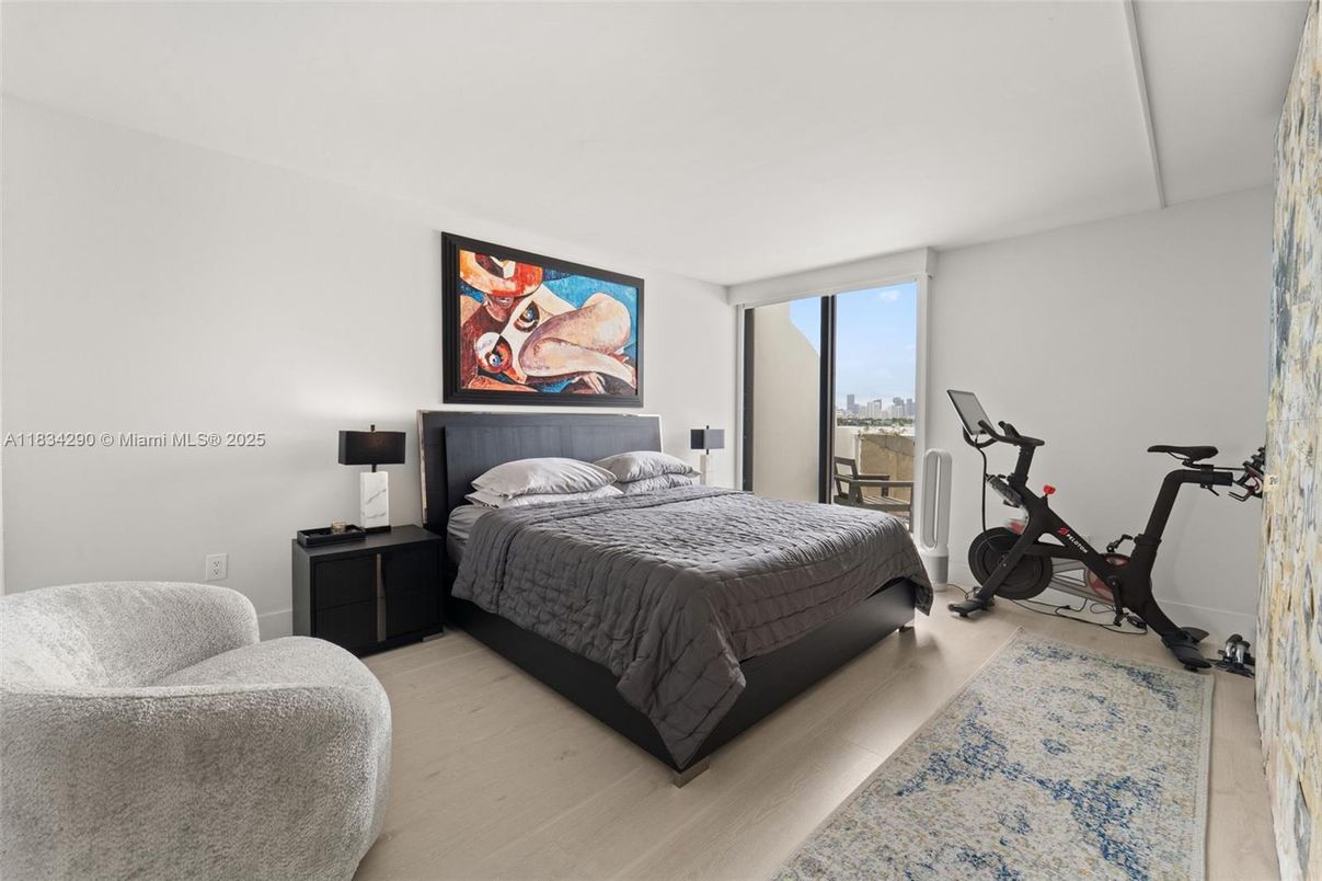Bedroom, Fitness Equipment, Interior, Wood Texture Flooring