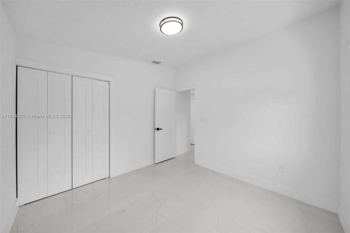 Empty room, Interior, Marble