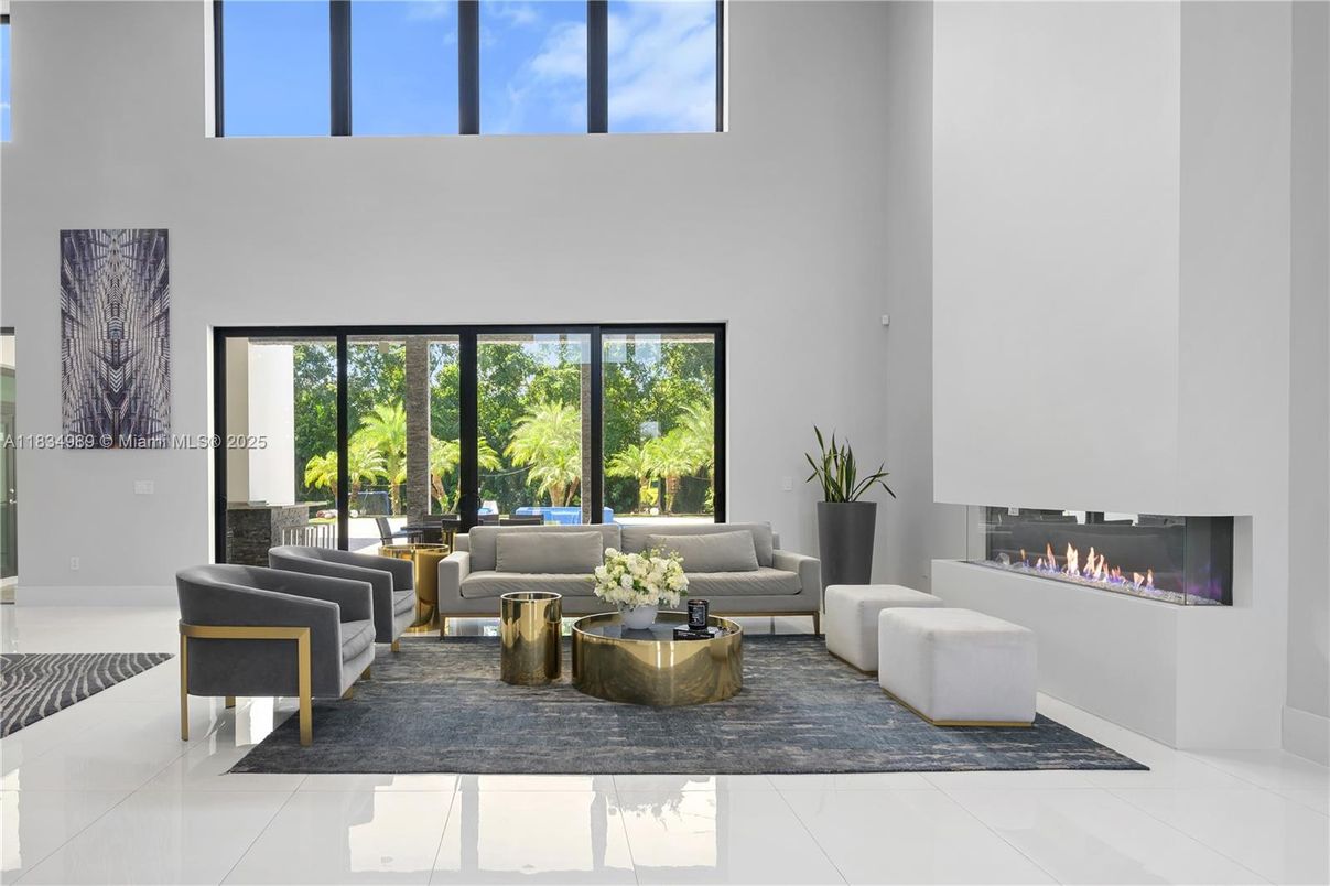 Fireplace, Interior, Living room