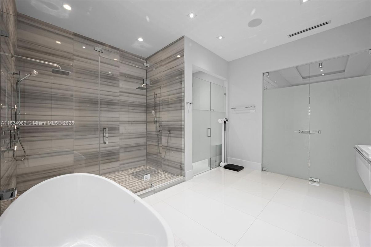 Bathroom, Free Standing Baths, Glass Shower, Interior, Recessed Lighting