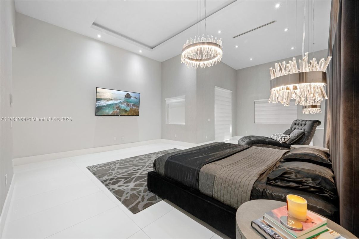 Bedroom, Chandelier, Interior, Recessed Lighting
