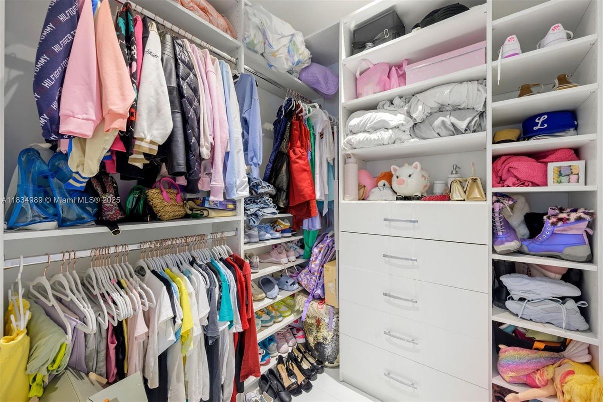 Interior, Walk-in Closets