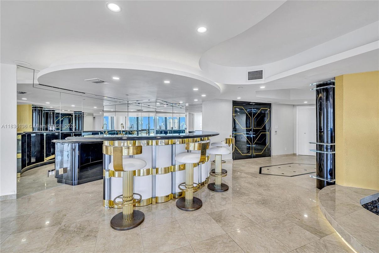 Interior, Recessed Lighting