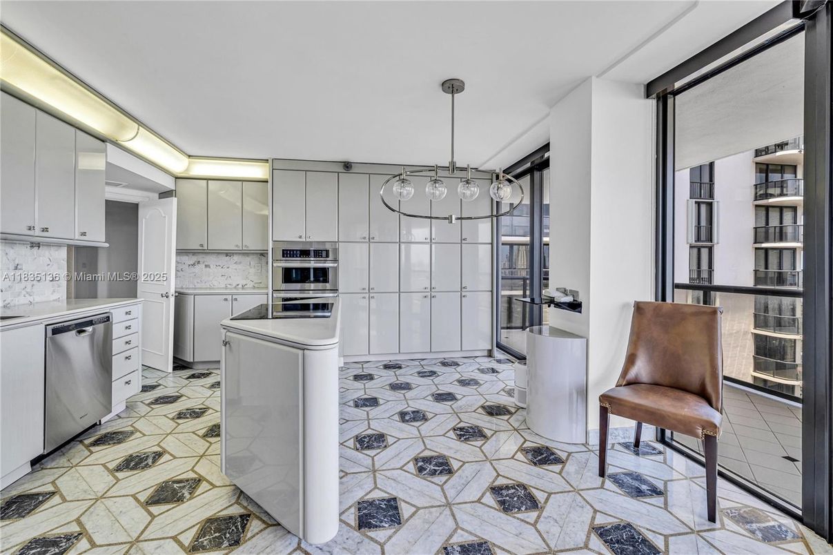 Interior, Kitchen, Pendant Lights, Stainless Steel Appliances