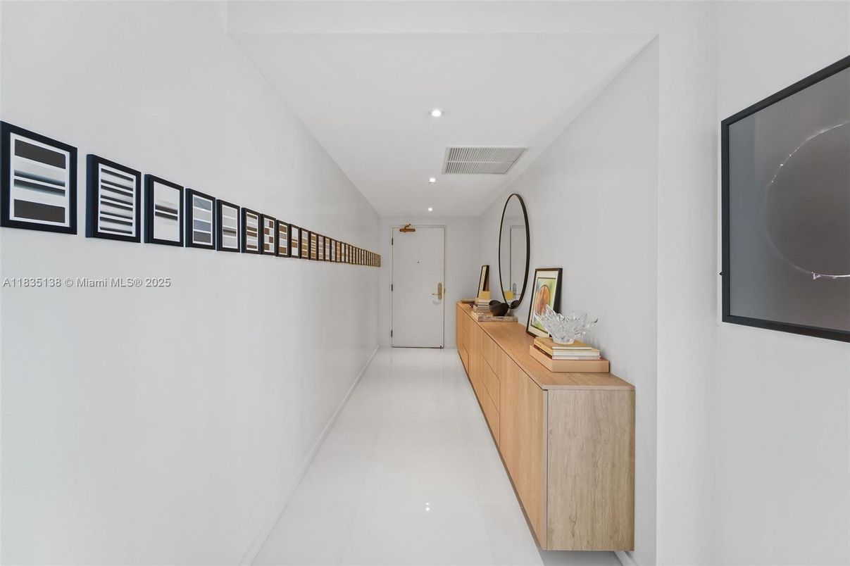 Interior, Recessed Lighting