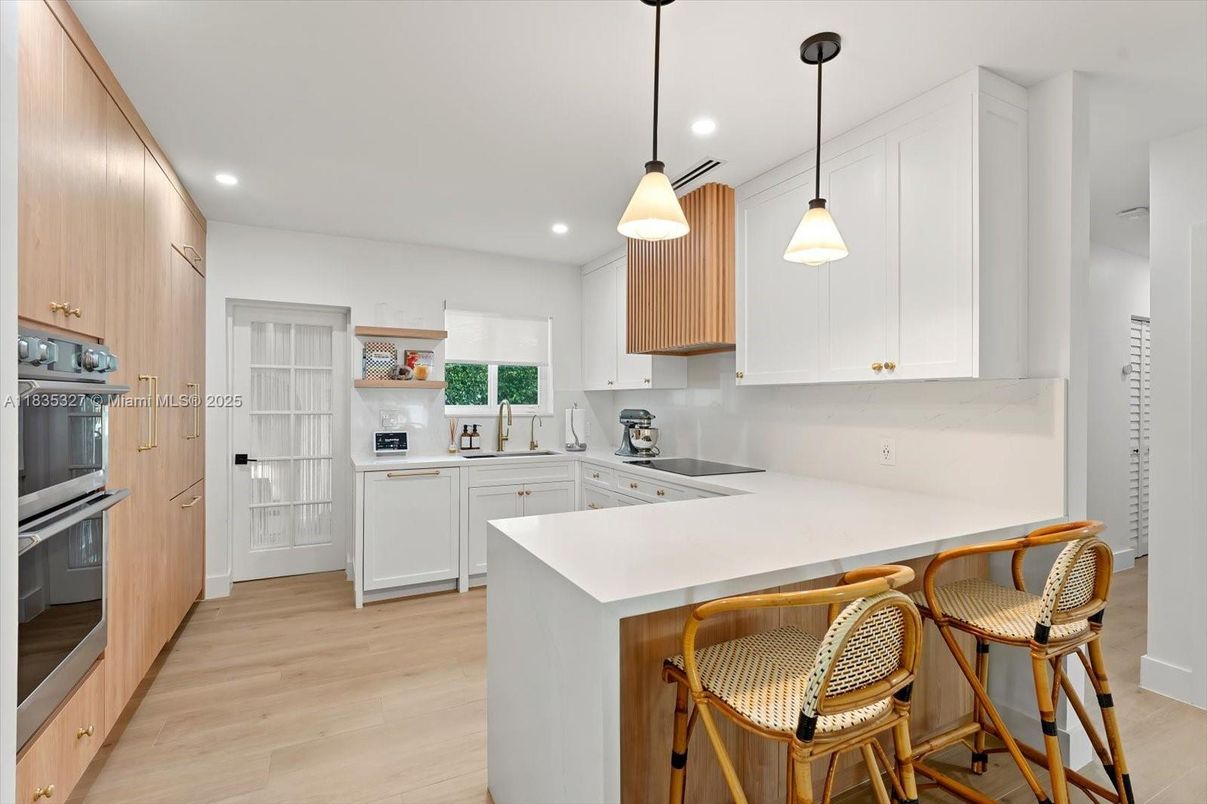 Interior, Kitchen, Pendant Lights, Recessed Lighting, Wood Texture Flooring