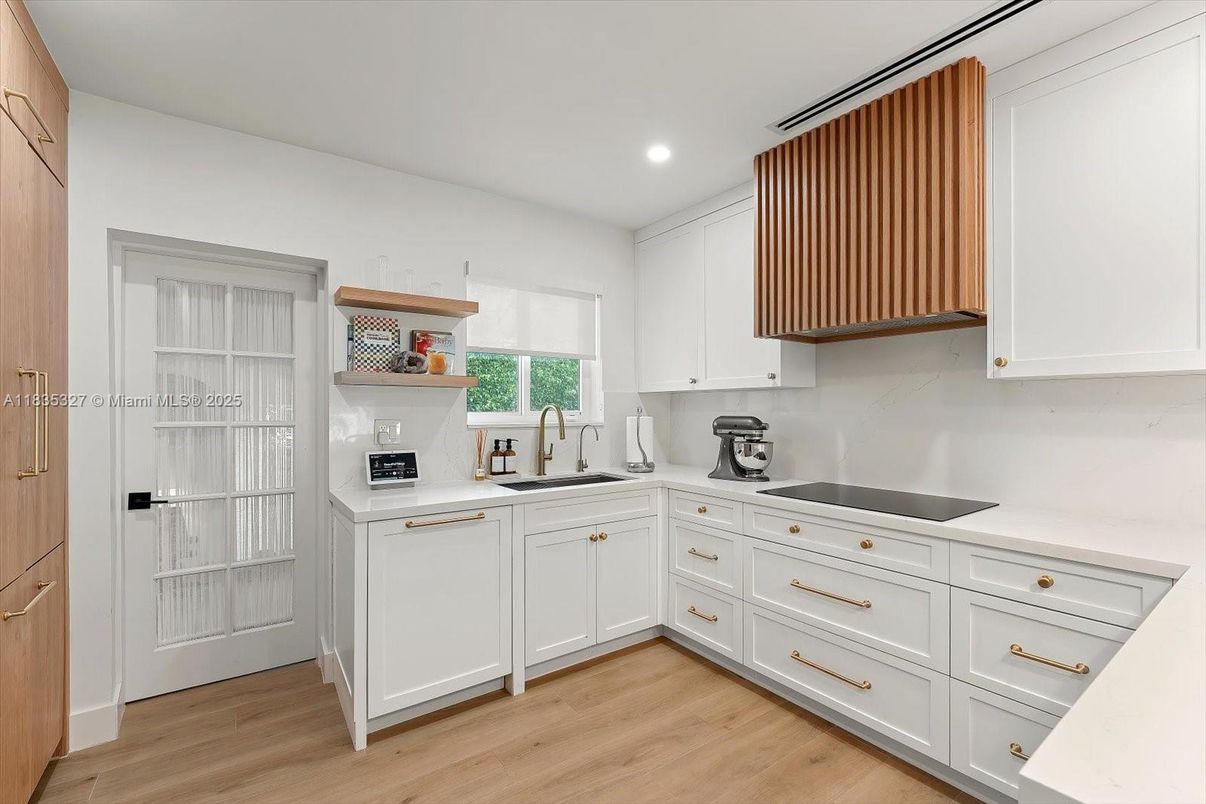 Interior, Kitchen, Recessed Lighting, Wood Texture Flooring