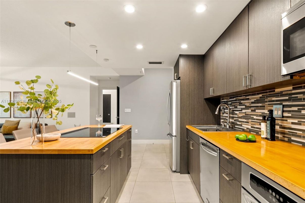 Interior, Kitchen, Pendant Lights, Recessed Lighting