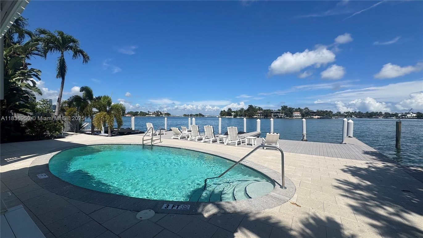 Exterior, Pool, Water