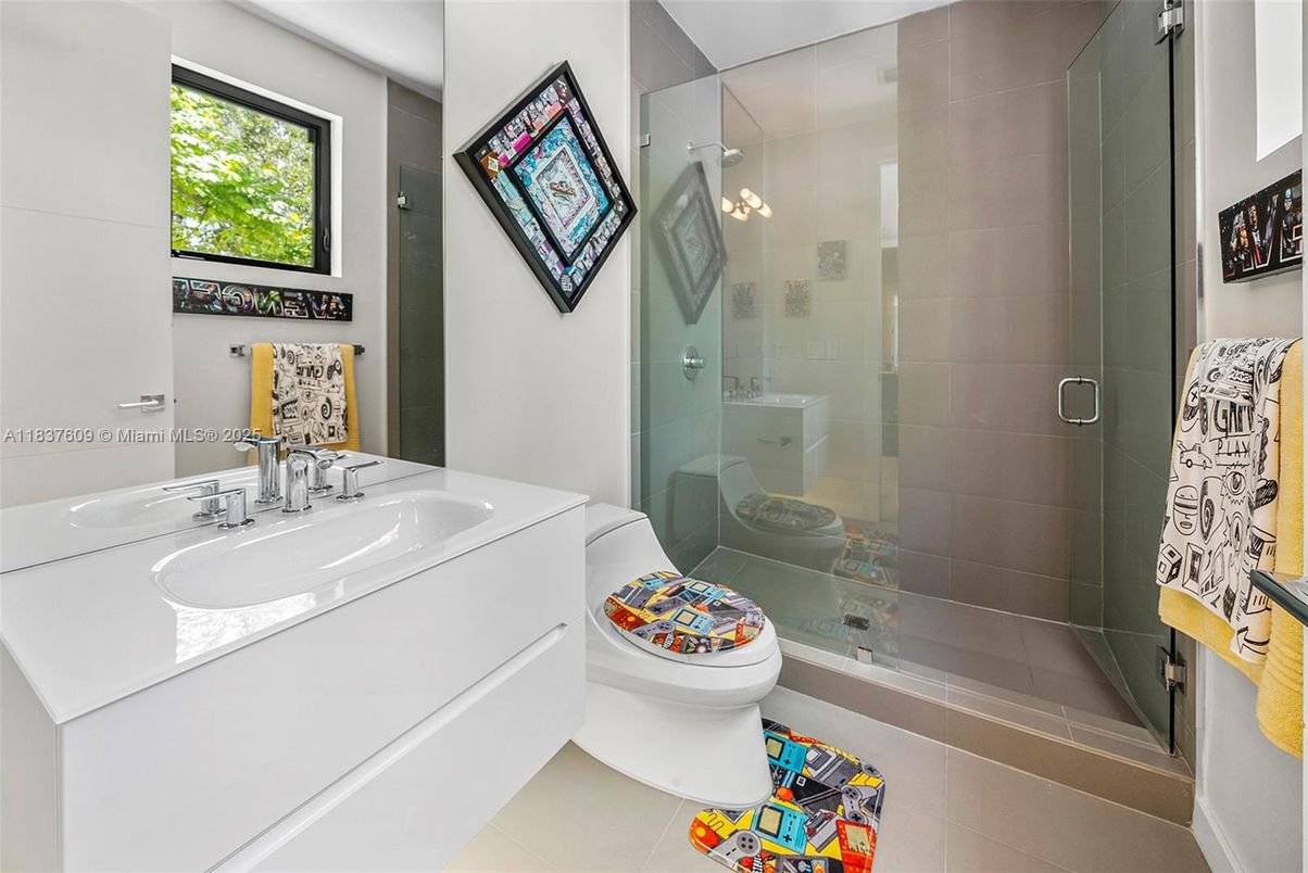 Bathroom, Glass Shower, Interior