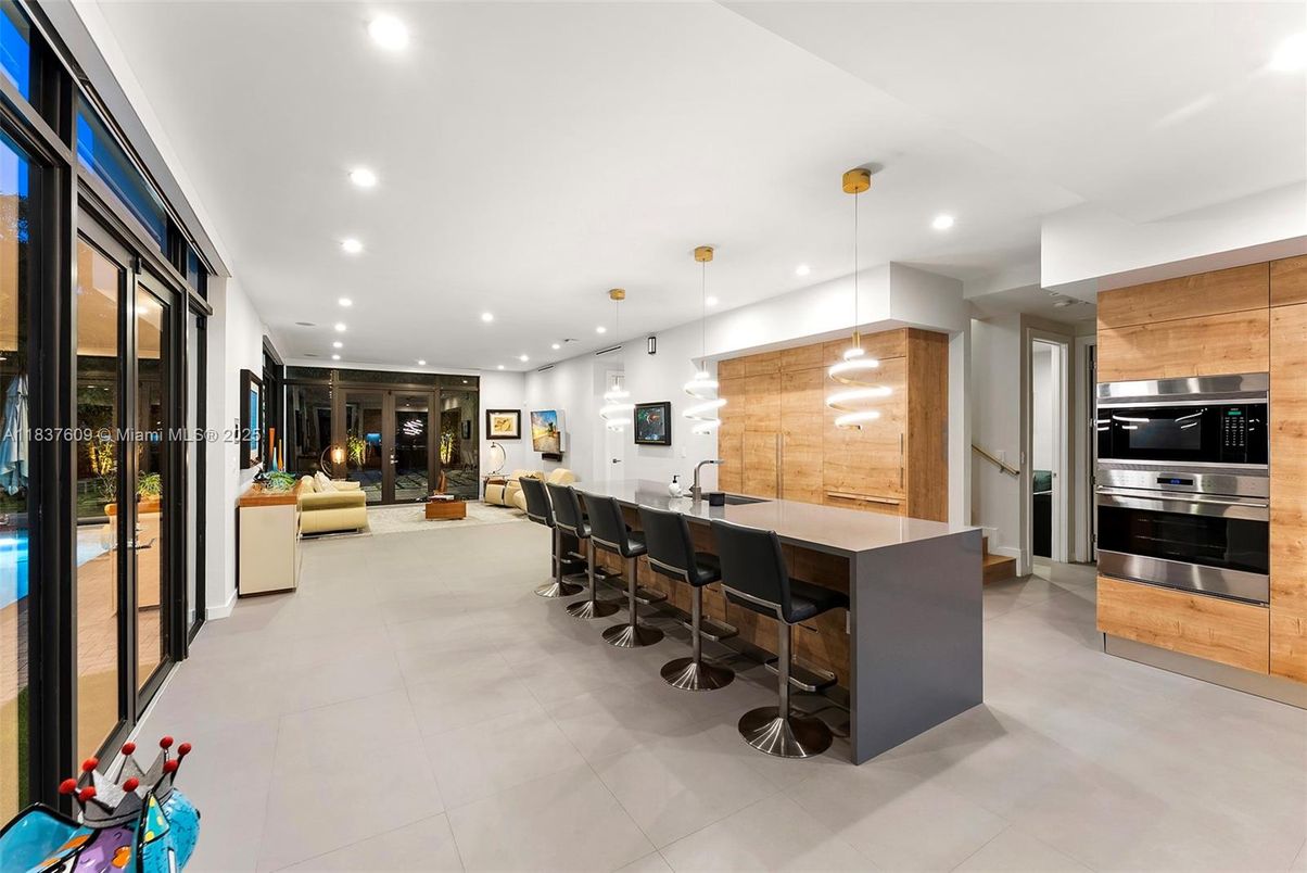 Interior, Kitchen, Pendant Lights, Recessed Lighting, Stainless Steel Appliances