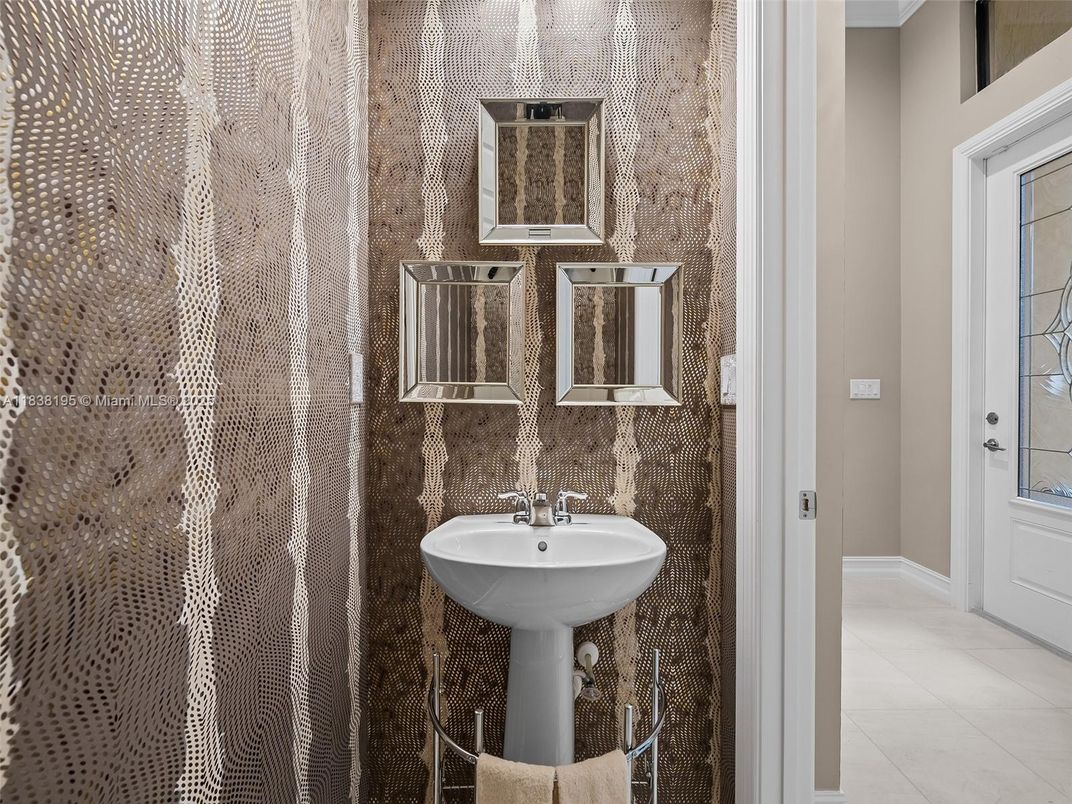 Bathroom, Interior