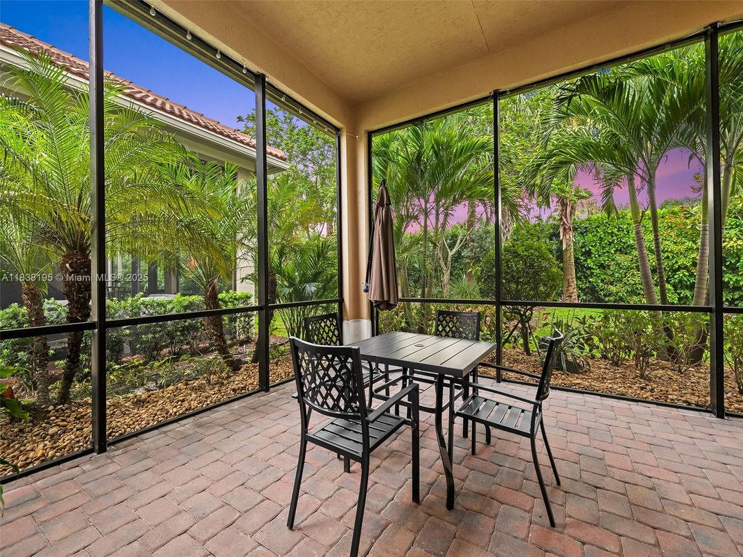Dining room, Interior, Sun Room