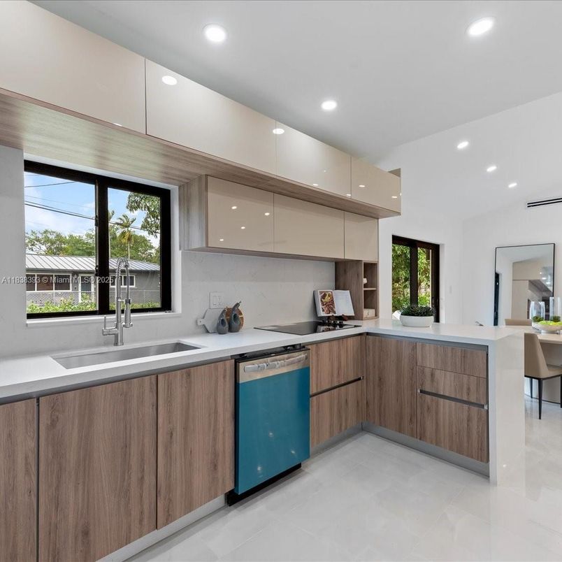 Interior, Kitchen, Recessed Lighting