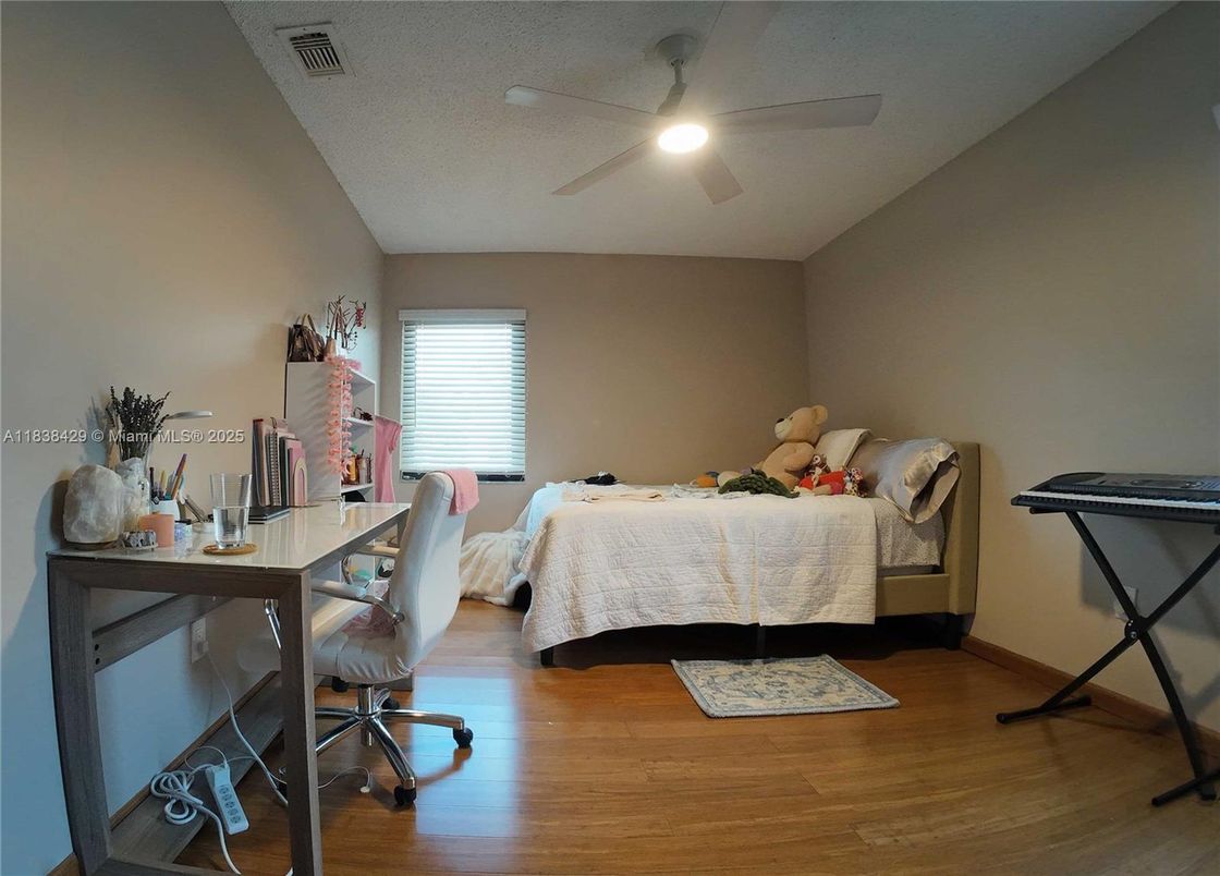Bedroom, Home Office, Interior, Wood Texture Flooring