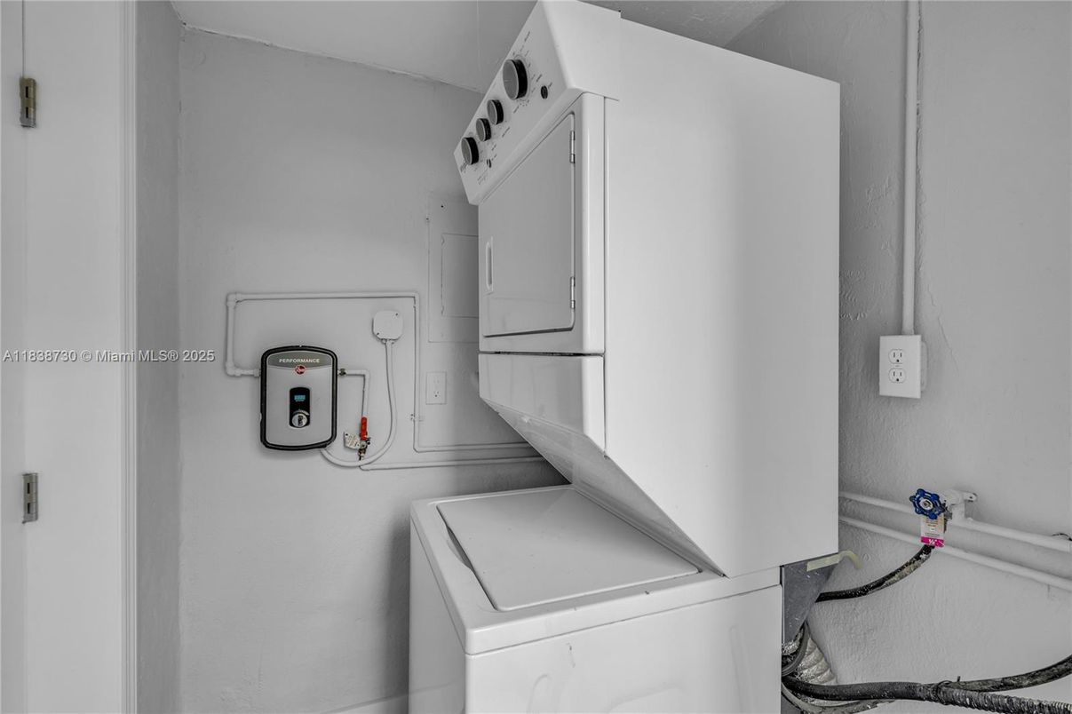 Interior, Washer